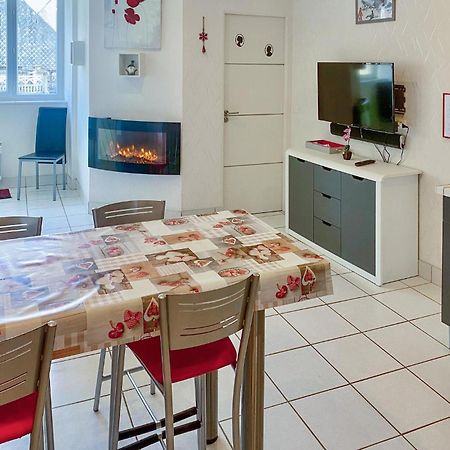 Beautiful Apartment In La Bourboule With Kitchen Le Mont-Dore Exterior foto