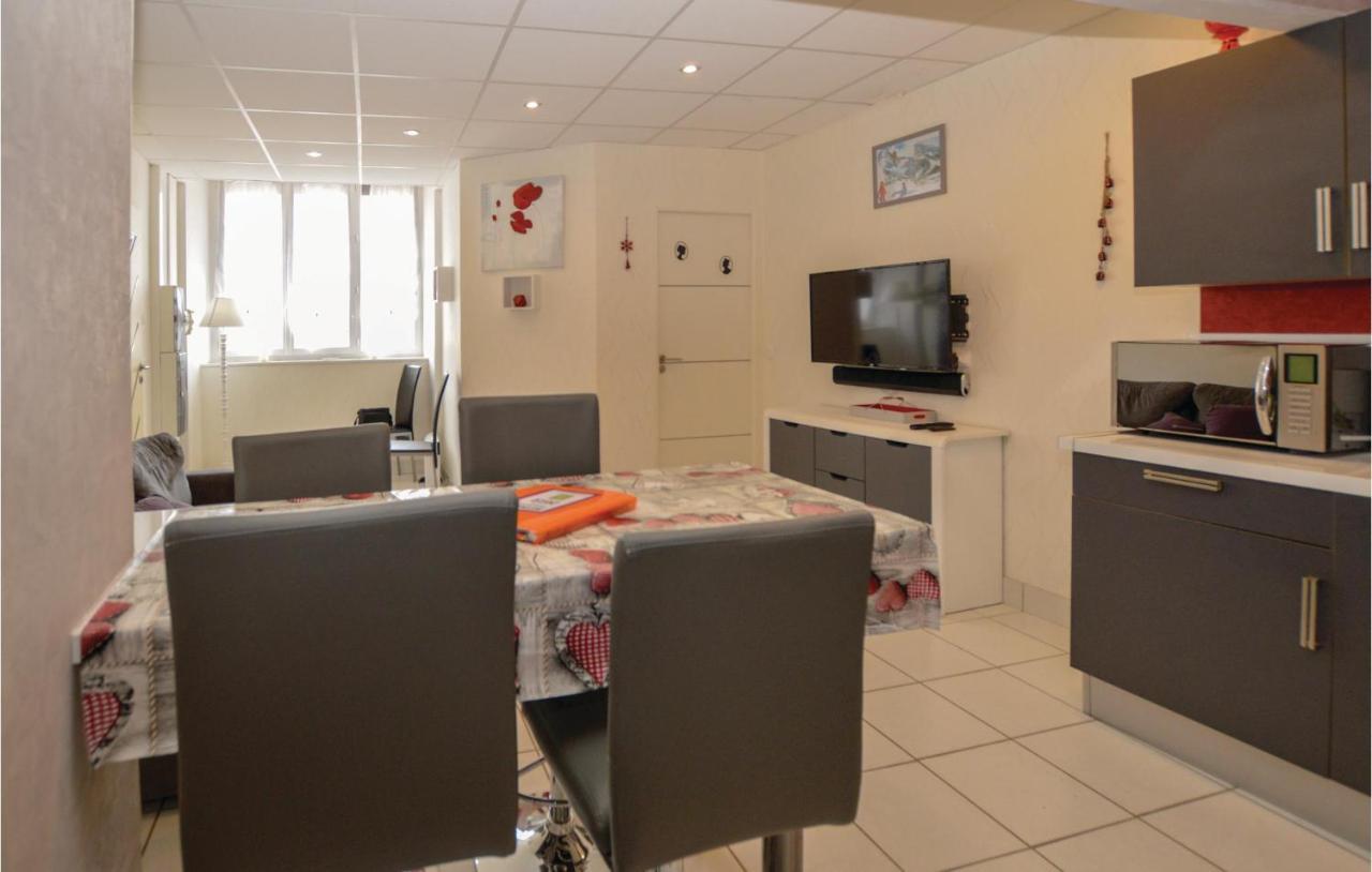 Beautiful Apartment In La Bourboule With Kitchen Le Mont-Dore Exterior foto