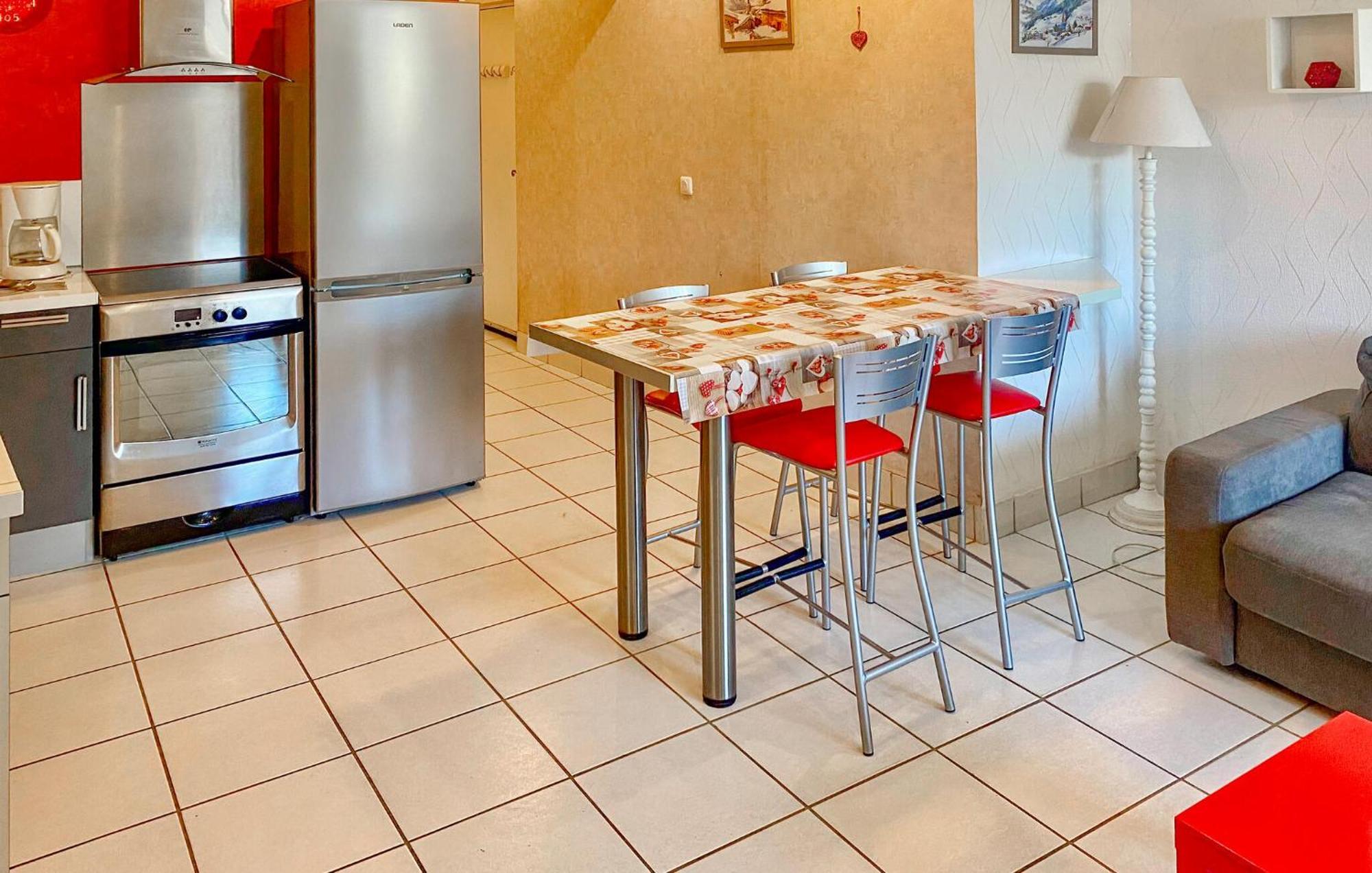 Beautiful Apartment In La Bourboule With Kitchen Le Mont-Dore Exterior foto